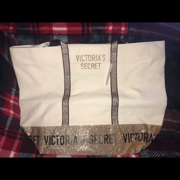 Victoria's Secret Handbags - Victoria Secret Tote